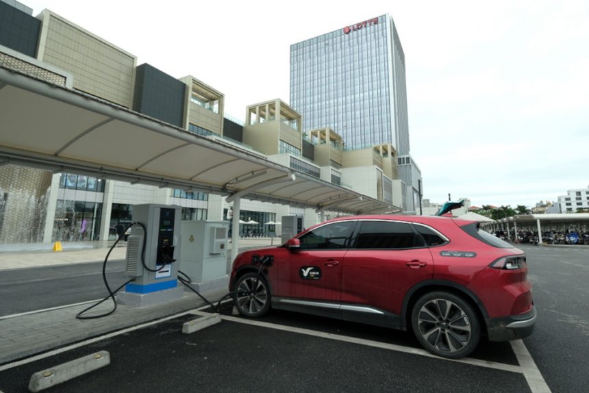 Η Νορβηγία Σπάει Ρεκόρ: Το 96% των Νέων Αυτοκινήτων Είναι Ηλεκτρικά! Πώς Τα Κατάφεραν;