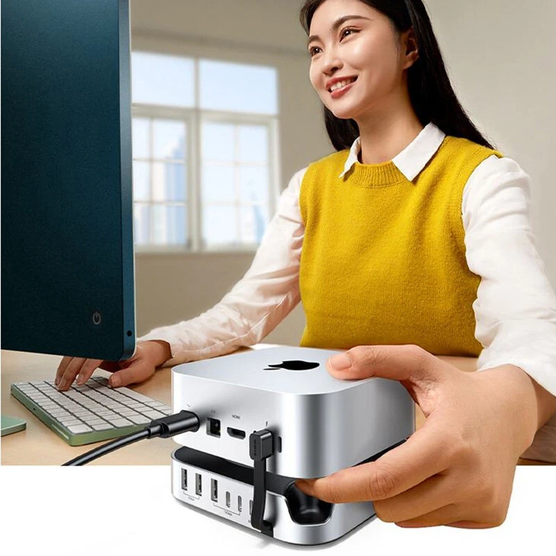 UGREEN CM841: Ανακαλύψτε το "κρυφό διαμάντι" για το Mac Mini σας – 11 θύρες και χώρος για SSD σας περιμένουν!