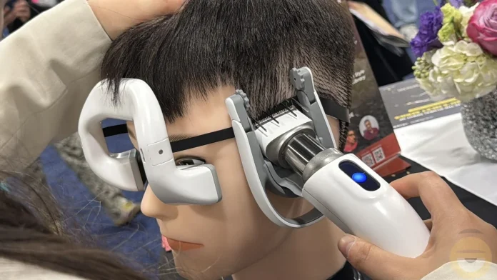 Ανακαλύψτε την Επα revolucionaria Κουρευτική Μηχανή της Glyde: AI Stylist και Αυτόματη Λεπίδα για Τέλειο Κούρεμα!