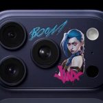 «iPhone 17 Pro: Η νέα τρέλα με τα stickers στο camera island που θα σας ΤΡΕΛΑΝΕΙ!»