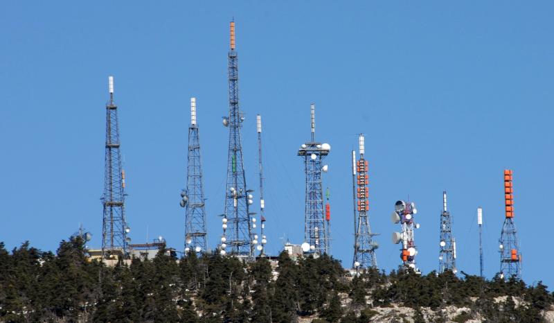 Τρία ρεπορτάζ των "Τυπολογιών" για το πρόβλημα των παρεμβολών στα αεροδρόμια - Τυπολογίες