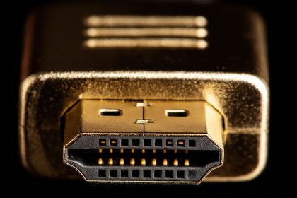 Έρχεται το HDMI 2.2, αλλά δεν χρειάζεται να κάνετε αναβάθμιση (ακόμα)