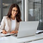 5 παραγωγικές χρήσεις για τους παλιούς υπολογιστές εργασίας σας