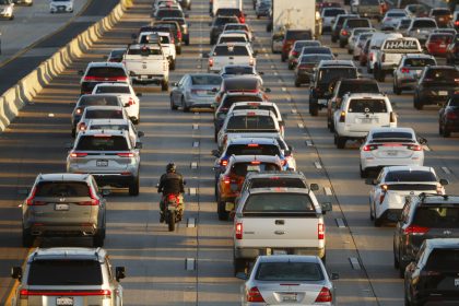 Η Κίνα καταστρέφει την οδήγηση με ένα πεντάλ (για καλό λόγο).