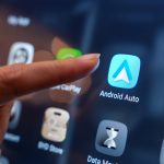 Πώς να αποκτήσετε πρόσβαση στο μυστικό μενού του Android Auto (και γιατί πρέπει)