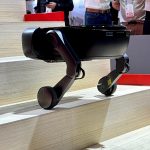 Οι τελευταίες σκούπες ρομπότ της Roborock κάνουν περισσότερα από το να ανεβαίνουν σκάλες