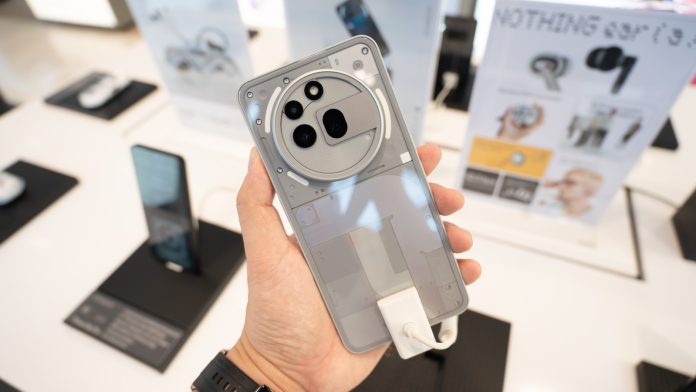 Η δημοφιλής φθηνή επωνυμία τηλεφώνου Android επιβεβαιώνει τους χειρότερους φόβους σας