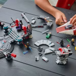 Το έξυπνο τούβλο της Lego κάνει ένα X-Wing να ακούγεται σαν ένα X-Wing και δεν χρειάζεται καμία εφαρμογή για να το πετάξετε
