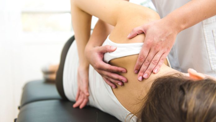 «Στρίβοντας το σώμα μου σαν κουλουράκι για 50 λεπτά με έναν άγνωστο — Οι σοκαριστικές αλήθειες που ανακάλυψα!»