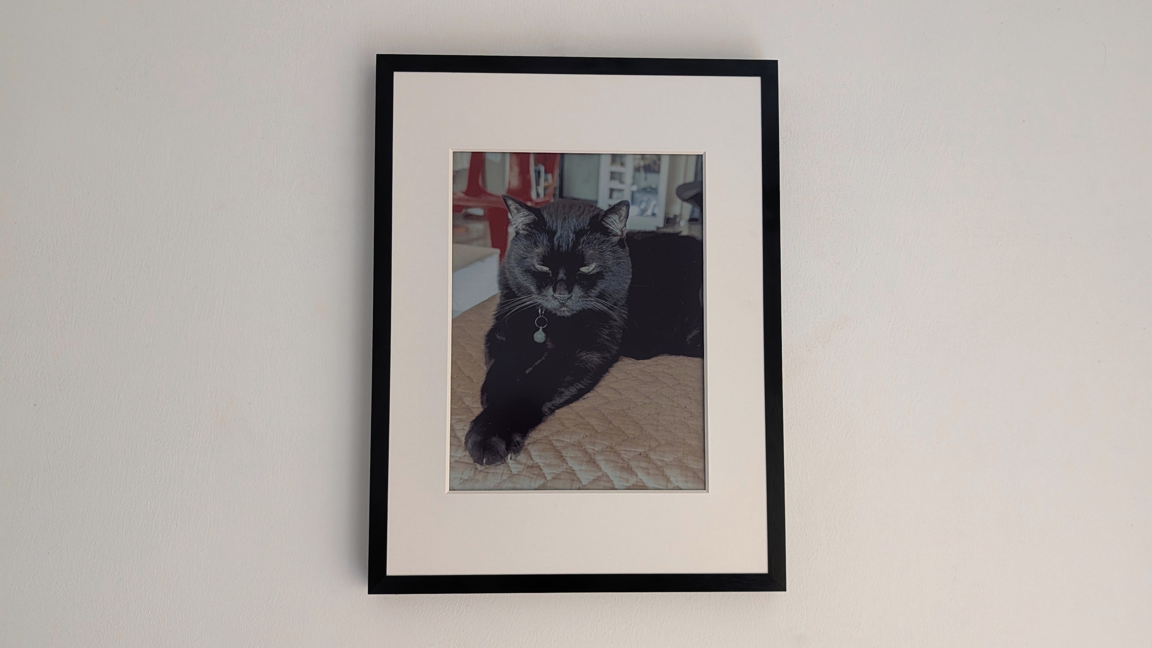 SwitchBot AI Art Frame