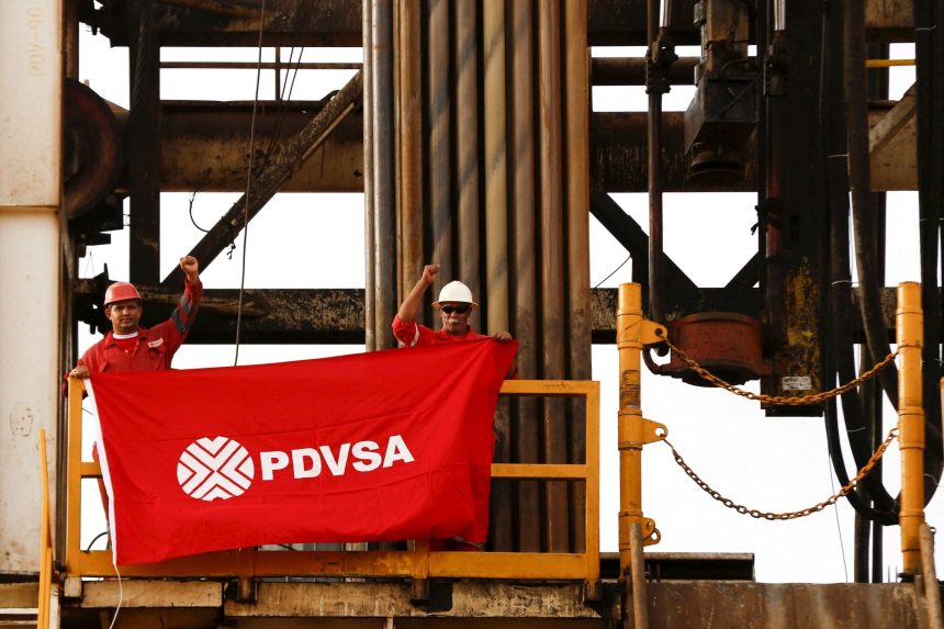 Σοκ για τη Βενεζουέλα: Η PDVSA κόβει την παραγωγή πετρελαίου - Ποιες είναι οι συνέπειες για τις εξαγωγές;