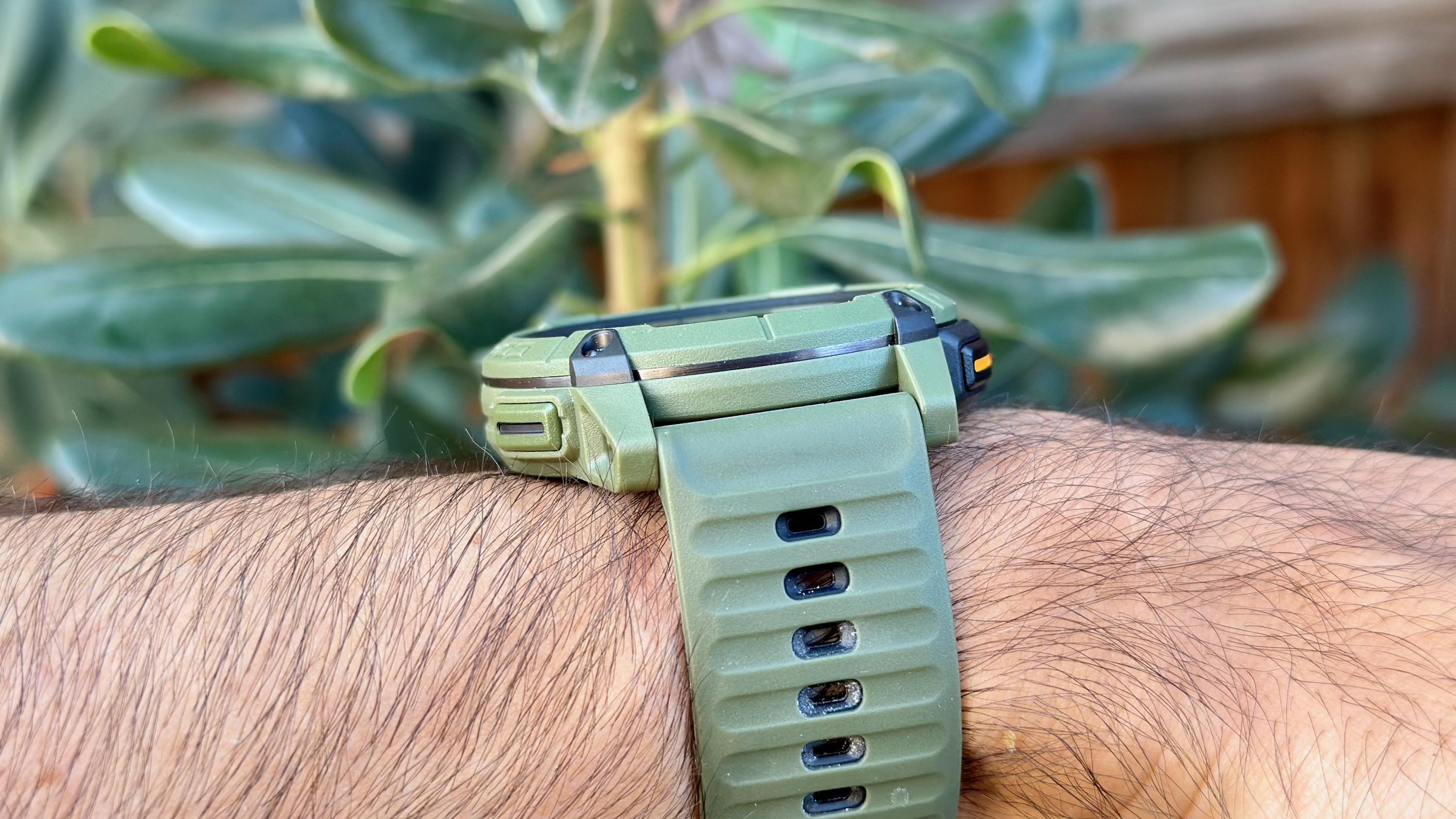 A front view of the COROS NOMAD fitness watch showing the silicone strap and the 16mm thickness above the wrist.