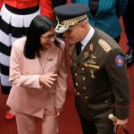 «Συναρπαστική Ανατροπή στη Βενεζουέλα: Ο Στρατός Δηλώνει Υποστήριξη στην Ροντρίγκες ως Προσωρινή Πρόεδρο!»