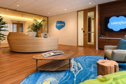 Σοκ: Η Salesforce παραδέχεται ότι οι βιαστικές απολύσεις λόγω AI άφησαν την υποστήριξη πελατών στα... αζήτητα!