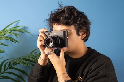 «Ανακάλυψα το Leica M EV1! Δείτε τις εκπληκτικές πρώτες εντυπώσεις μου μετά την φωτογράφιση ενός χριστουγεννιάτικου πάρτι!»