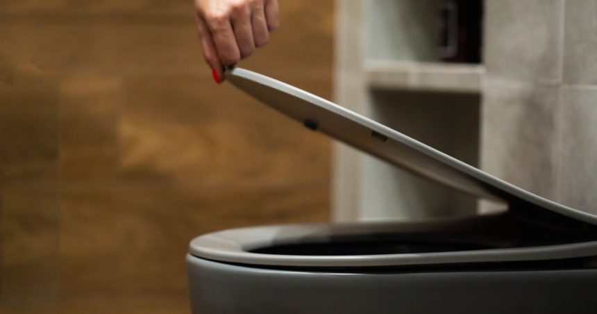 «Το κλειστό καπάκι δεν σας προστατεύει από τα μικρόβια: Ανακαλύψτε την αλήθεια που κανείς δεν σας λέει!»