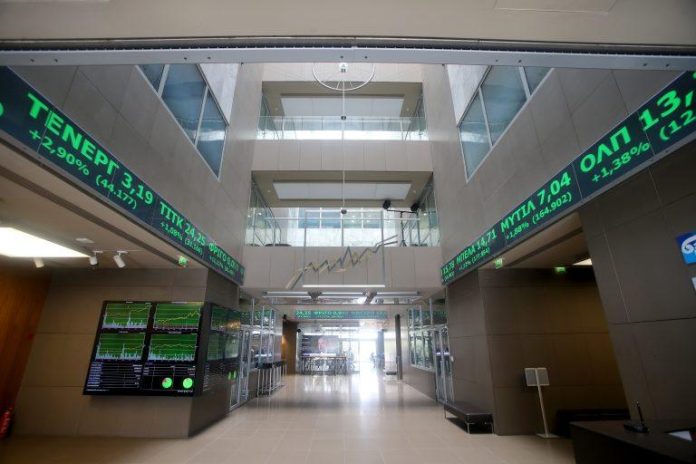 «Αθηναϊκό Χρηματιστήριο: Η Alpha Bank Σώζει την Κατάσταση - Μάθε τι Συμβαίνει!»