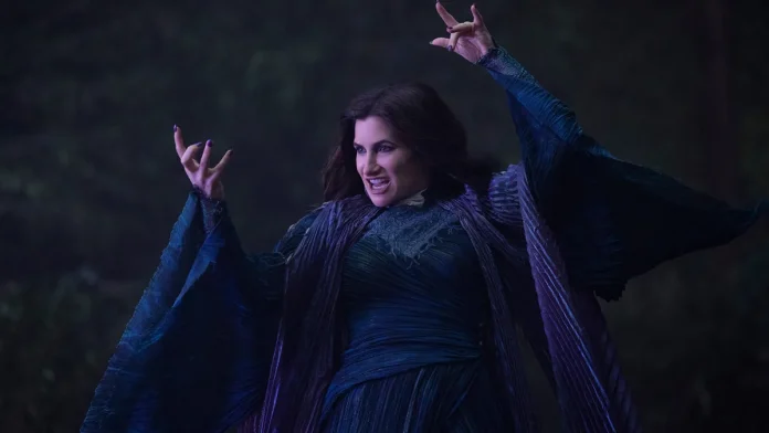 Η Kathryn Hahn σε συζητήσεις για να παίξει την Mother Gothel στο live-action Tangled