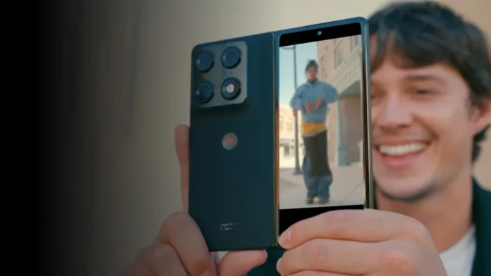 Ανταγωνισμός Ζ Fold 7 και Motorola RAZR Fold στις ΗΠΑ Ανταγωνισμός Ζ Fold 7 και Motorola RAZR Fold στις ΗΠΑ