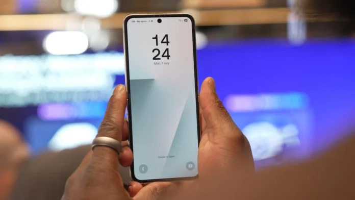 Ενημέρωση Galaxy Z Flip 7 FE One UI 8.5 παγκοσμίως Ενημέρωση Galaxy Z Flip 7 FE One UI 8.5 παγκοσμίως
