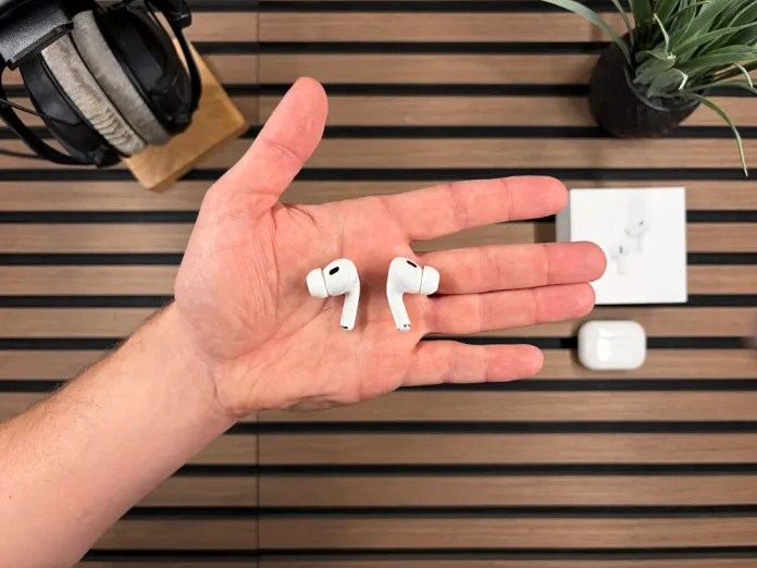 Σταμάτα να χρησιμοποιείς τα AirPods σαν απλά ακουστικά — οι 3 λειτουργίες που αλλάζουν τα πάντα Σταμάτα να χρησιμοποιείς τα AirPods σαν απλά ακουστικά — οι 3 λειτουργίες που αλλάζουν τα πάντα