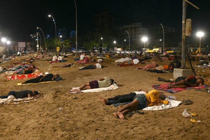 «Μελέτη: Το 10% των πλουσιότερων βλάπτει το κλίμα και τη βιοποικιλότητα» «Μελέτη: Το 10% των πλουσιότερων βλάπτει το κλίμα και τη βιοποικιλότητα»