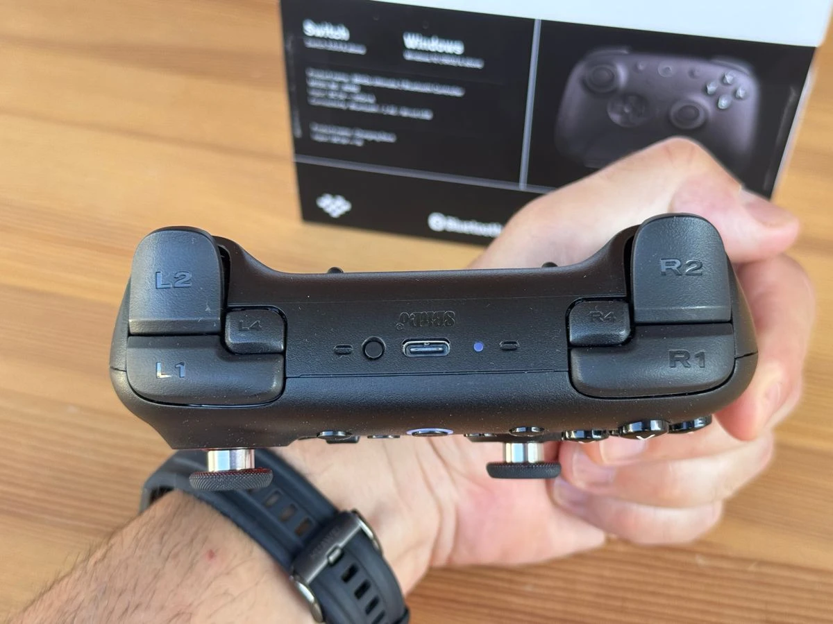8bitdo-ultimate-2-techgear-review-3.jpg 8bitdo-ultimate-2-techgear-review-3.jpg