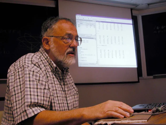Cleve Moler: Ο άνθρωπος που έμαθε στους μηχανικούς να σκέφτονται με κώδικα