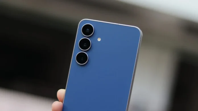 Νέα ενημέρωση Galaxy S25 FE με Ιουνιανή ασφάλεια 2026 Νέα ενημέρωση Galaxy S25 FE με Ιουνιανή ασφάλεια 2026