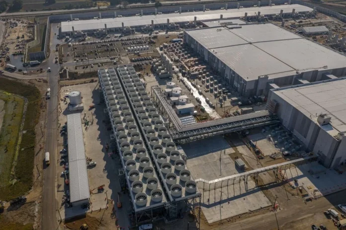 Microsoft: Νέα AI data centers και η κατανάλωση νερού τους Microsoft: Νέα AI data centers και η κατανάλωση νερού τους