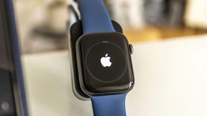Επανεκκίνηση Apple Watch: Τι να κάνετε αν έχει κολλήσει Επανεκκίνηση Apple Watch: Τι να κάνετε αν έχει κολλήσει