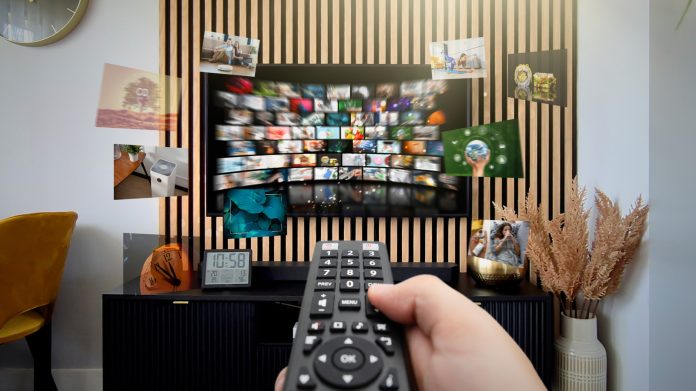 Γιατί τα τηλεχειριστήρια TV προτιμούν υπέρυθρες και όχι Bluetooth; Γιατί τα τηλεχειριστήρια TV προτιμούν υπέρυθρες και όχι Bluetooth;