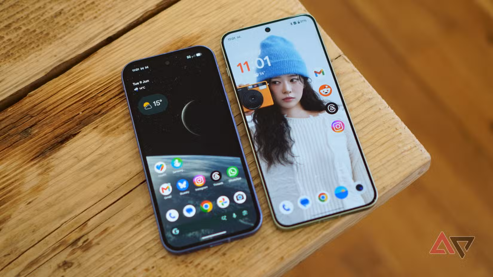 Google Pixel 10a και OnePlus 15R οθόνες