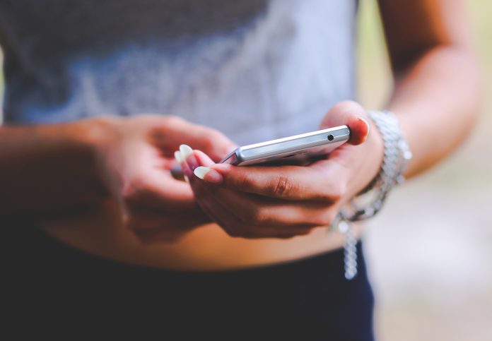 5 Άχρηστες Εφαρμογές Android που Μπορείς να Διαγράψεις 5 Άχρηστες Εφαρμογές Android που Μπορείς να Διαγράψεις