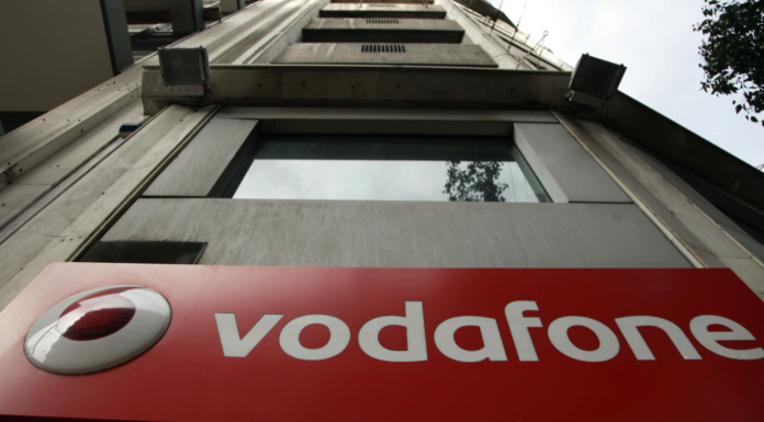 Vodafone – ΔΕΗ: Deal 130 εκατ. ευρώ για τις οπτικές ίνες Vodafone OneNumber: 3 μήνες δωρεάν χωρίς συμβόλαιο!