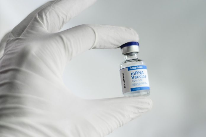 Ασφαλή mRNA εμβόλια Covid-19: Προοπτικές για νέες θεραπείες Ασφαλή mRNA εμβόλια Covid-19: Προοπτικές για νέες θεραπείες