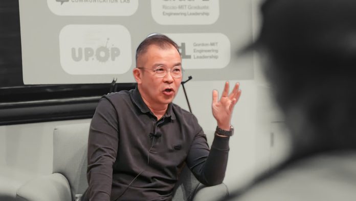 Tang Tan: Πρώην αντιπρόεδρος Apple & κλοπή μυστικών OpenAI Tang Tan: Πρώην αντιπρόεδρος Apple & κλοπή μυστικών OpenAI