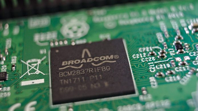 Συμφωνία Apple-Broadcom για εξαρτήματα iPhone μέχρι 2031 Συμφωνία Apple-Broadcom για εξαρτήματα iPhone μέχρι 2031