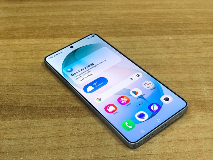 Οριζόντια διάταξη καμερών στο Galaxy S27 Ultra; Οριζόντια διάταξη καμερών στο Galaxy S27 Ultra;