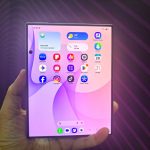 Foldable Samsung: Ξεπερνά σε πωλήσεις τη ναυαρχίδα