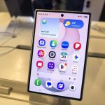 Samsung Galaxy Z Fold 8: Πρώτες Εντυπώσεις και Ανάλυση Media!