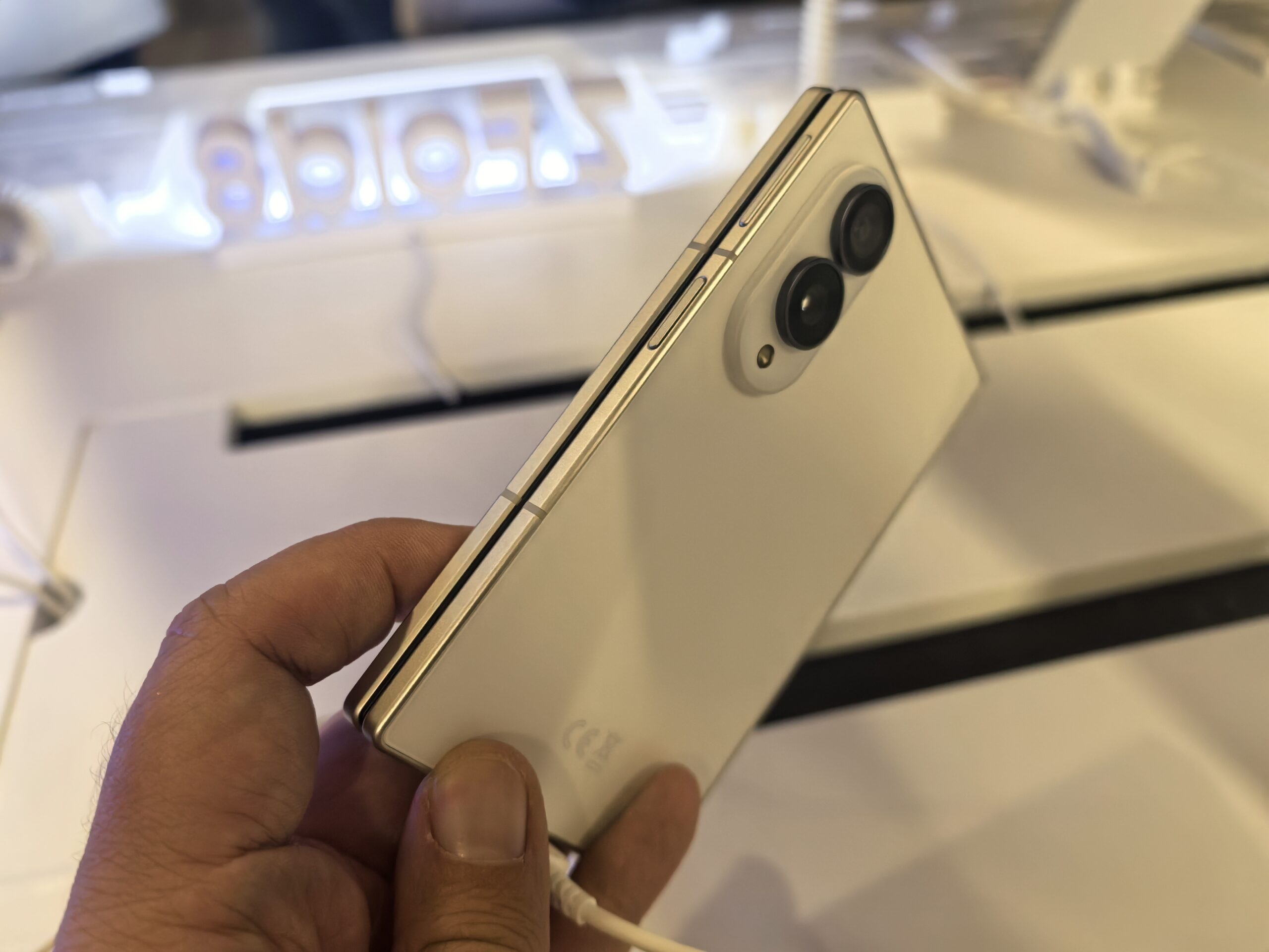 Samsung Galaxy Z Fold 8