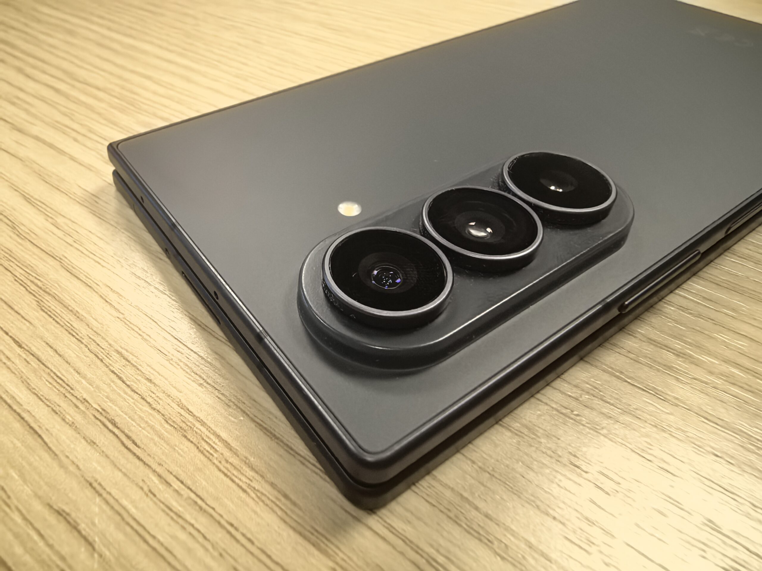 Samsung Galaxy Z Fold 8 Ultra