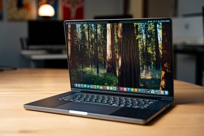 Apple: Νέα επίθεση στην αγορά των Mac computers Apple: Νέα επίθεση στην αγορά των Mac computers