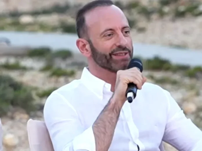 «Γ. Δημητριάδης: Αξιοπιστία, το μέλλον των media – Sport FM TV» «Γ. Δημητριάδης: Αξιοπιστία, το μέλλον των media - Sport FM TV»