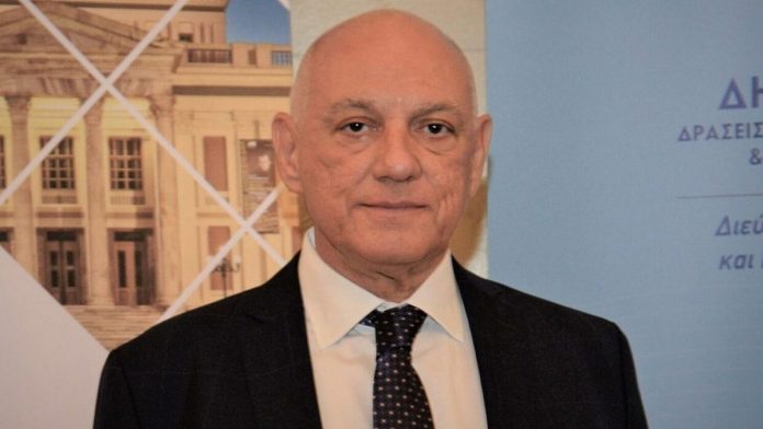 Νέο Διοικητικό Συμβούλιο Ιατρικού Συλλόγου Πειραιώς Νέο Διοικητικό Συμβούλιο Ιατρικού Συλλόγου Πειραιώς