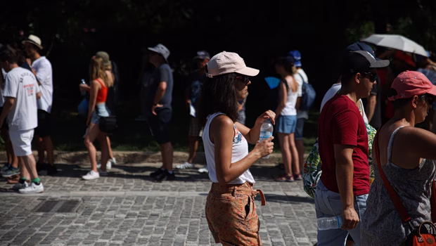 Καύσωνες στην Ευρώπη: Η Ελλάδα υπό τον κίνδυνο καύσωνα Καύσωνες στην Ευρώπη: Η Ελλάδα υπό τον κίνδυνο καύσωνα