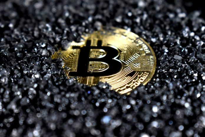 Bitcoin στα $64.000: «Κολλημένη» η τιμή, σταθερά τα crypto