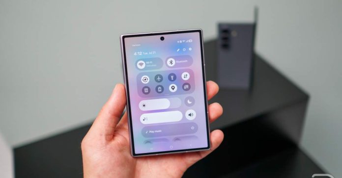 Samsung Galaxy Z Fold 8: Εξαντλήθηκε το “τέλειο” Wide Samsung Galaxy Z Fold 8: Εξαντλήθηκε το "τέλειο" Wide