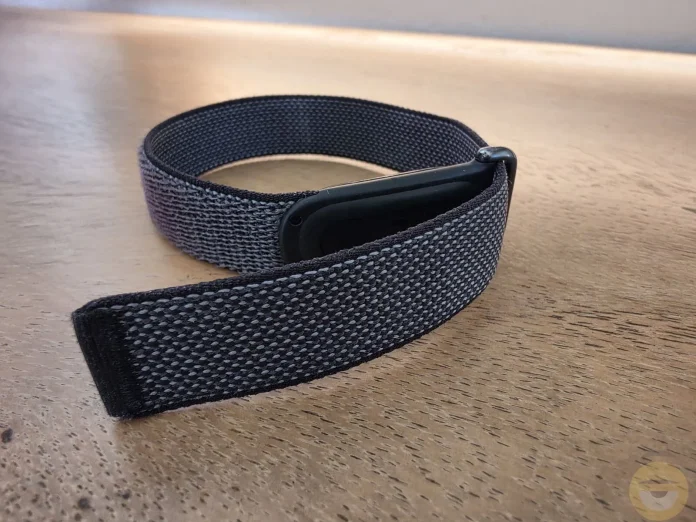 Fitbit Air Review: Το wearable που δεν νιώθεις στο χέρι Fitbit Air Review: Το wearable που δεν νιώθεις στο χέρι